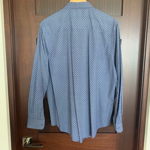 Perry Ellis Button Down - Picture 4 of 4